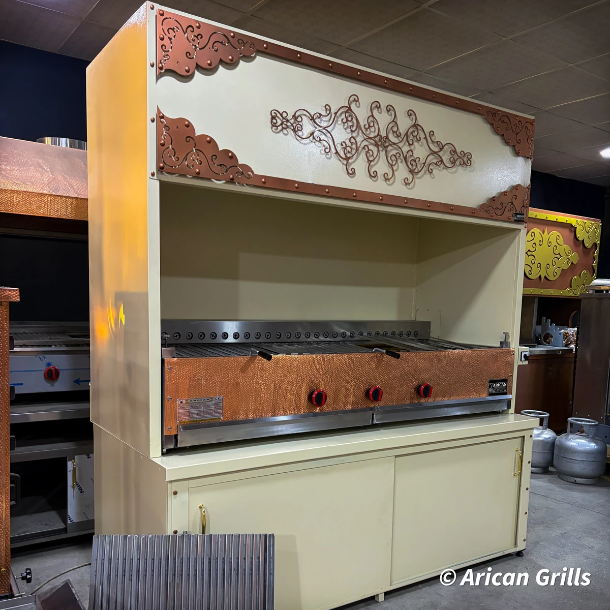 شواية بأسياخ دوارة · دوران بمحرك — AG-458 — منظر المنتج 1
