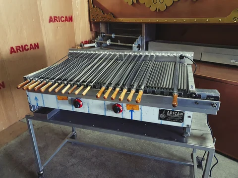 Parrilla con brochetas giratorias · 125 cm, Rotación motorizada — AG-375 — Vista del producto 3