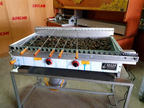 Parrilla con brochetas giratorias · 125 cm, Rotación motorizada — AG-375 — Vista del producto 2