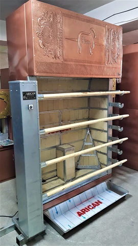 Asador de corderos · Revestimiento de cobre