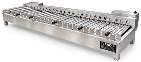 Holzkohle-Kebabgrill mit automatischem Spießantrieb · 250 cm