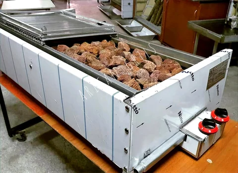 Parrilla de kebab a gas y piedra volcánica — AG-139 — Vista del producto 2