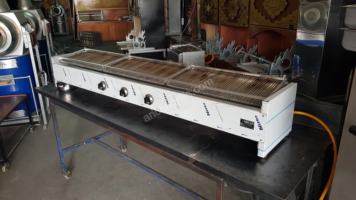Parrilla de kebab a gas y piedra volcánica — AG-254 — Vista del producto 1