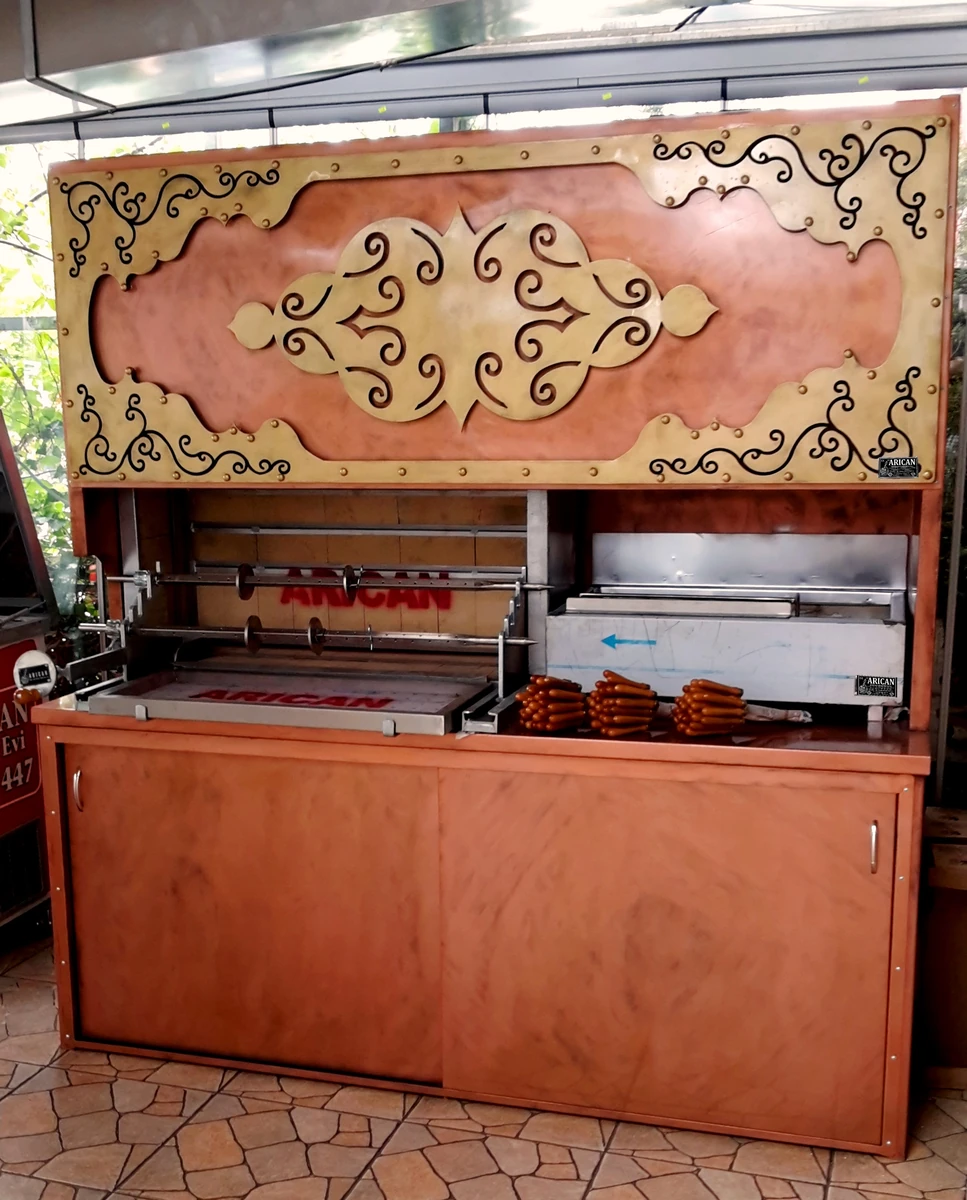 Máquinas de cağ kebab a leña · Acabado de aspecto cobrizo · Ejemplos de diseños a medida — AG-281 · 1
