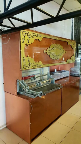 Máquinas de cağ kebab a leña · Acabado de aspecto cobrizo · Ejemplos de diseños a medida — AG-274 — Vista del producto 3
